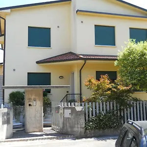 villa-bruna.hotelinveneto.com/